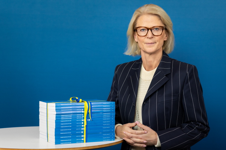 Finansminister Elisabeth Svantesson presenterar budgetpropositionen