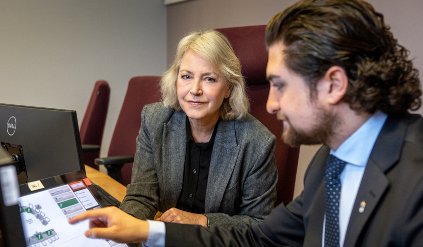 Domare och notarie i rätten